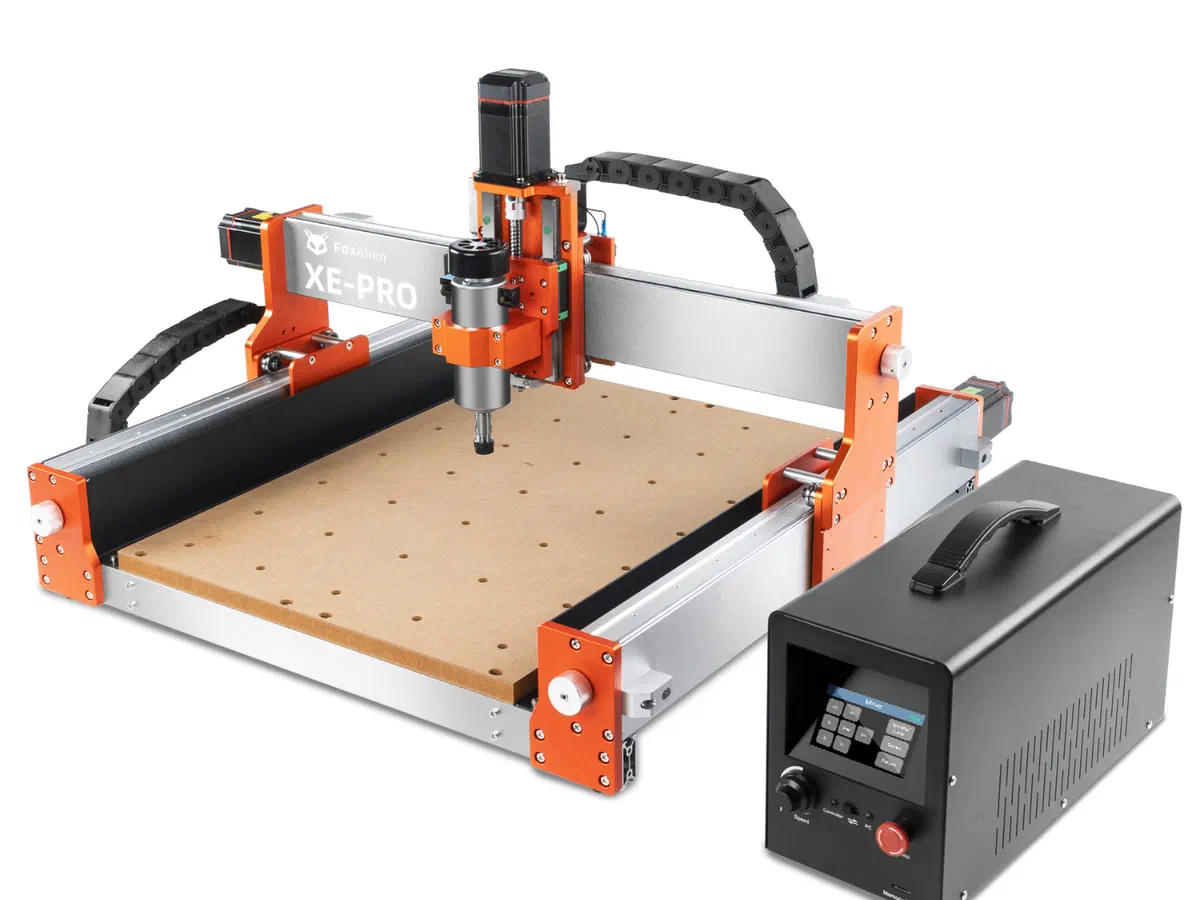 A FoxAlien XE-PRO CNC machine.