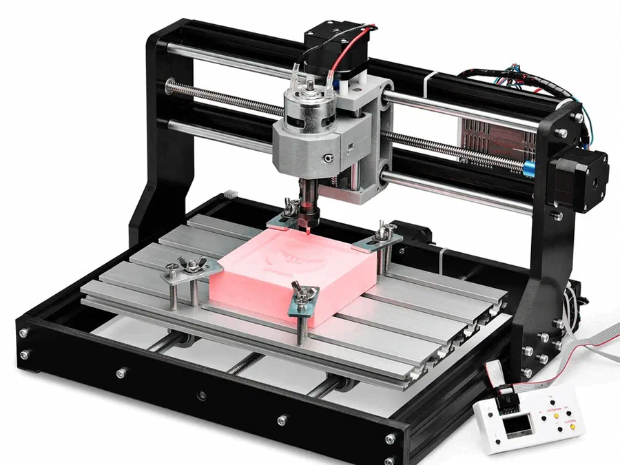 A SainSmart Genmitsu Genmitsu 3018-PRO CNC machine.